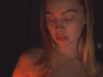 webcam girl bibi_it_is image #4460057