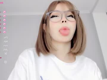 webcam girl shy_dy image #5382955