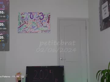 webcam girl petitebrat image #6291071