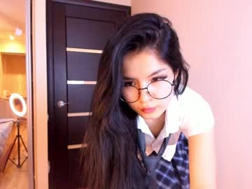 webcam girl akino_17 image #1400396