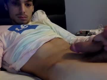 webcam man 777yng7 image #432537