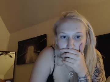 webcam couple thatblondebaby710 image #5432278