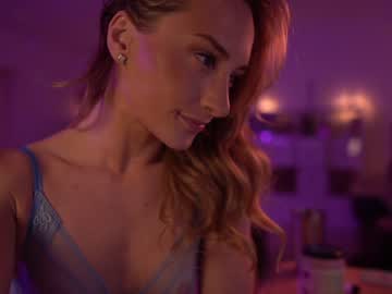 webcam girl hannahjames710 image #4539540