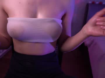 webcam girl little_animal image #5581408