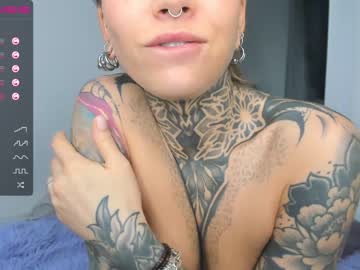 webcam girl nickyneck image #1437054