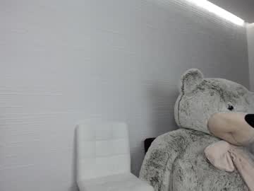 webcam girl yana_squrel_22 image #2949916