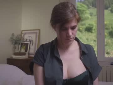 webcam girl claire_moulin image #1802515
