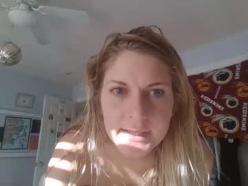 webcam girl beachgirl304 image #5881503