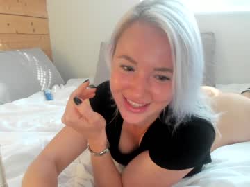 webcam girl xtina__ image #2827168