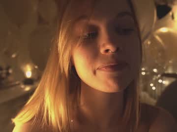 webcam girl bibi_it_is image #3032539