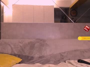 webcam girl cherrrish_ image #1839142