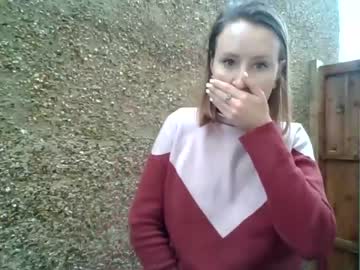 webcam girl eatmypie69 image #5506415