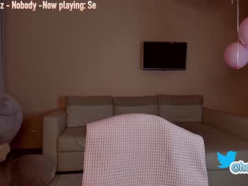 webcam girl hollyextra image #1280351