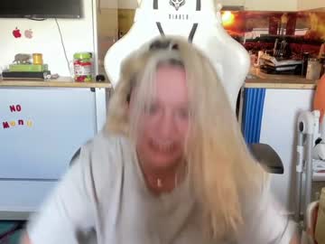 webcam girl kiradivine image #4675464