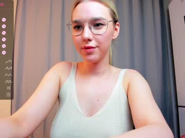 webcam girl nerdy_freyua image #5437198