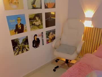 webcam girl little_effy18 image #5596209