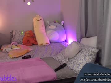 webcam girl blue_bubbles118 image #1770685