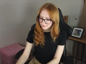 webcam girl plastic_beach image #5629295