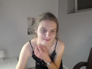 webcam girl lana_heisstt image #345716