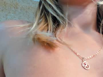 webcam girl dossennn image #2304136
