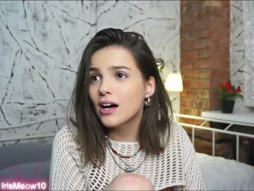 webcam girl emiliacourtney image #5826359