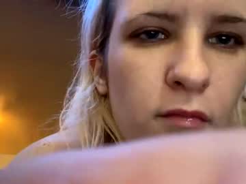 webcam girl blueeyez_whitedragon image #2470893