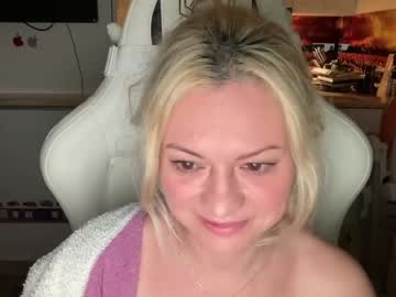 webcam girl kiradivine image #3834871