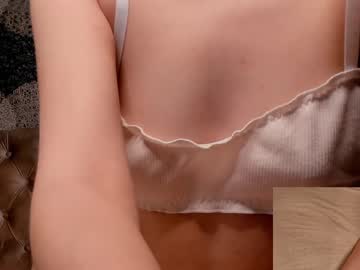 webcam girl crystalreves image #257135