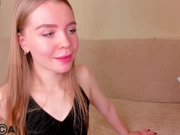 webcam girl yourlovelyjul image #3812577