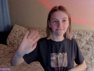 webcam girl melondama image #3124538