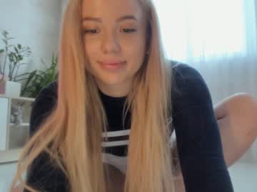 webcam girl meryfoxxx image #3874627
