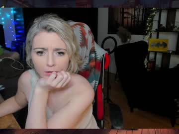 webcam girl kimilee22 image #6143320