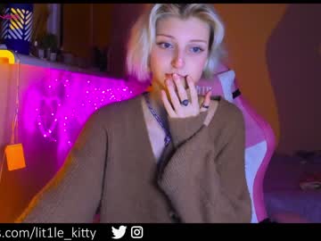 webcam girl lit1le_kitty_ image #3033111
