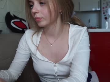 webcam girl holydumplings image #1227603