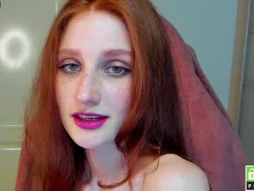 webcam girl foxystephanie1111 image #1937179