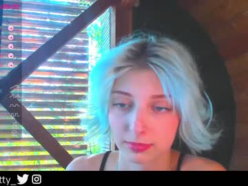 webcam girl lit1le_kitty_ image #2821111