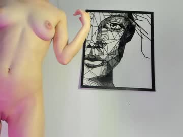 webcam girl lucie_beltran image #3493512