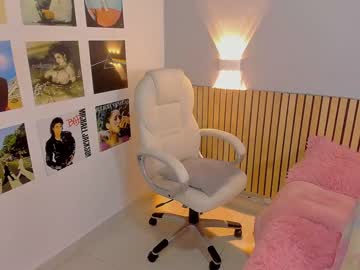 webcam girl little_effy18 image #5602659