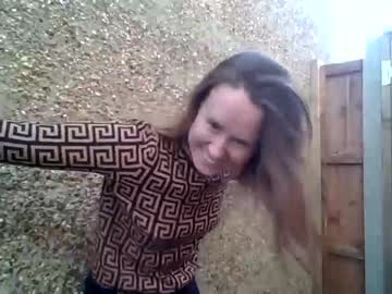 webcam girl eatmypie69 image #5549878