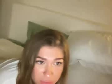 webcam girl miahswrld2 image #6747204