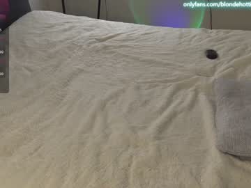 webcam girl blondehottiek image #6672562
