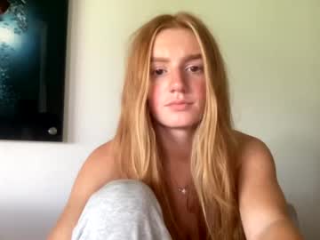 webcam girl kaybrookee image #2593833