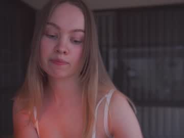 webcam girl bibi_it_is image #5010235