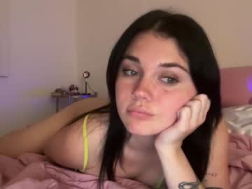 webcam girl queencassidyy image #6444916