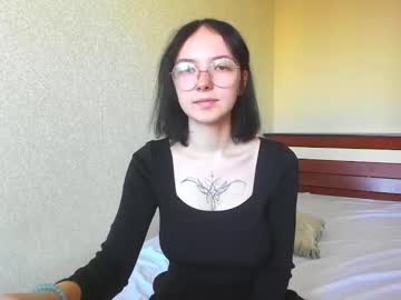 webcam girl emily_lil_dark image #3020825