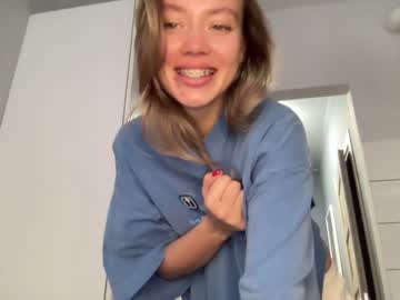 webcam girl angel_from_sky image #4045313