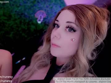 webcam girl runesy image #5828571