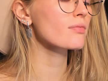 webcam girl linellali image #2794884