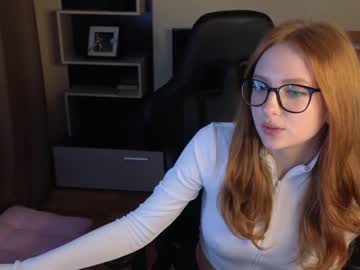 webcam girl plastic_beach image #6369099