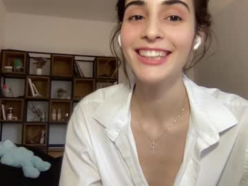 webcam girl wonderland_stia image #5521443